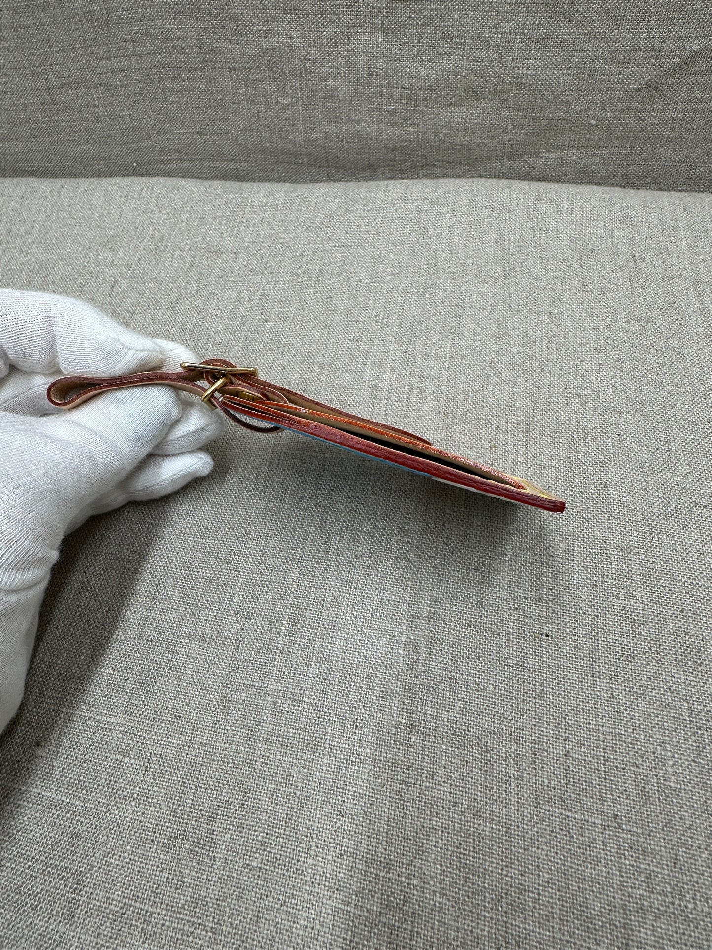 Louis Vuitton adress Tag