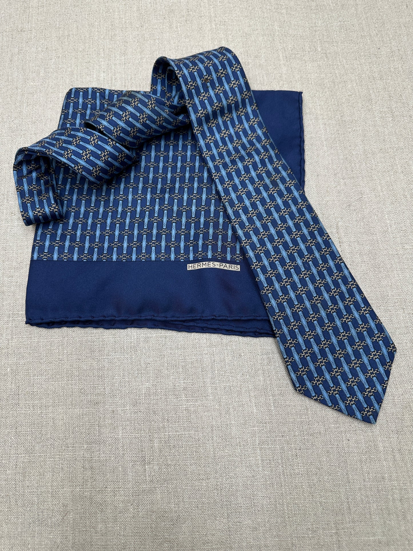 Hermès slips och bröstnäsduk