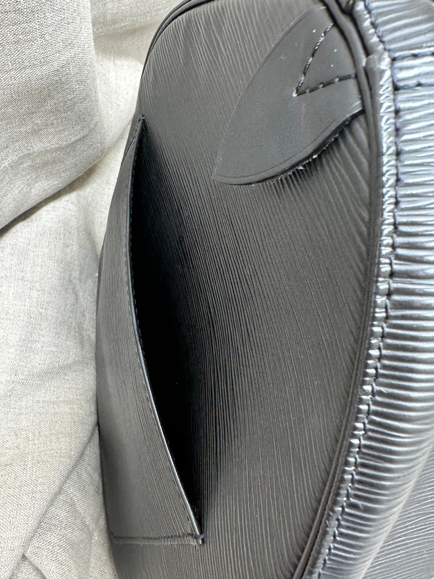Louis Vuitton Keepall EPI 50