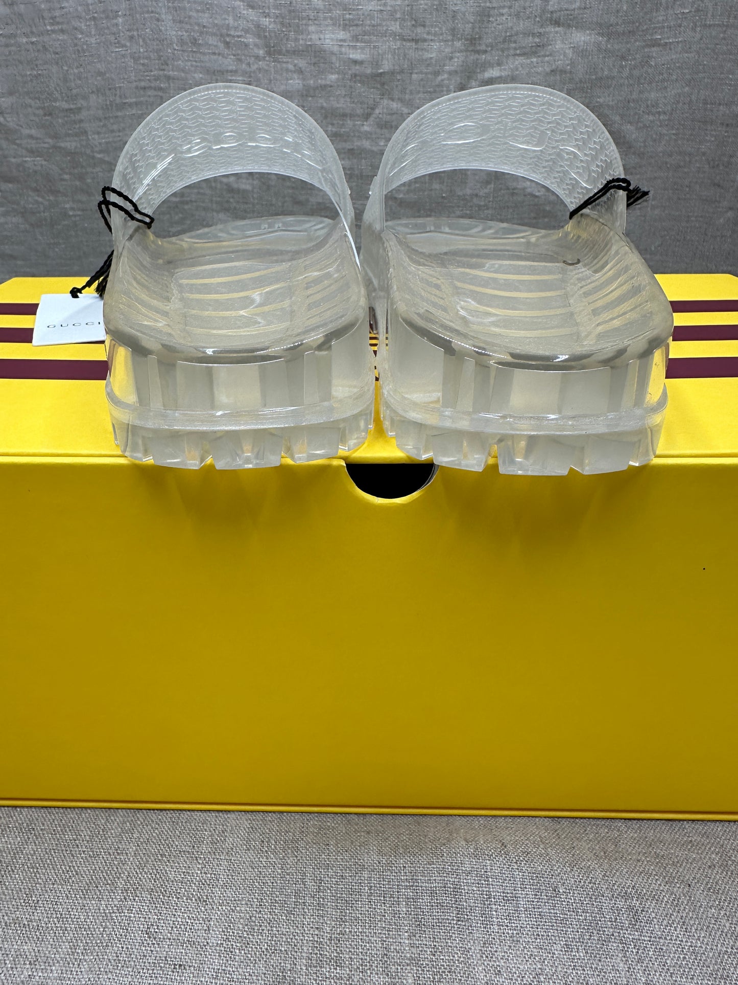 Gucci x Adidas badskor