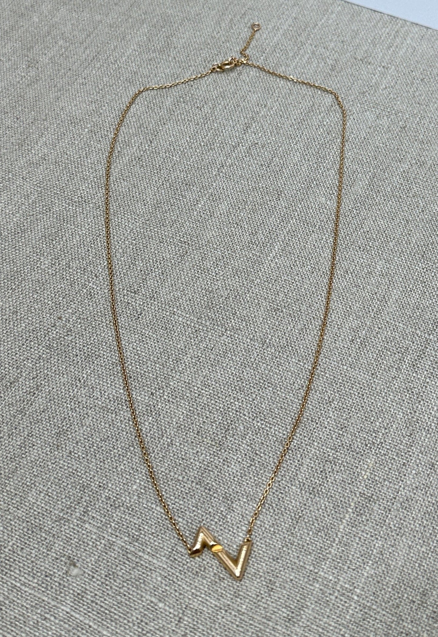 Louis Vuitton Volt Upside Down Pendant halsband