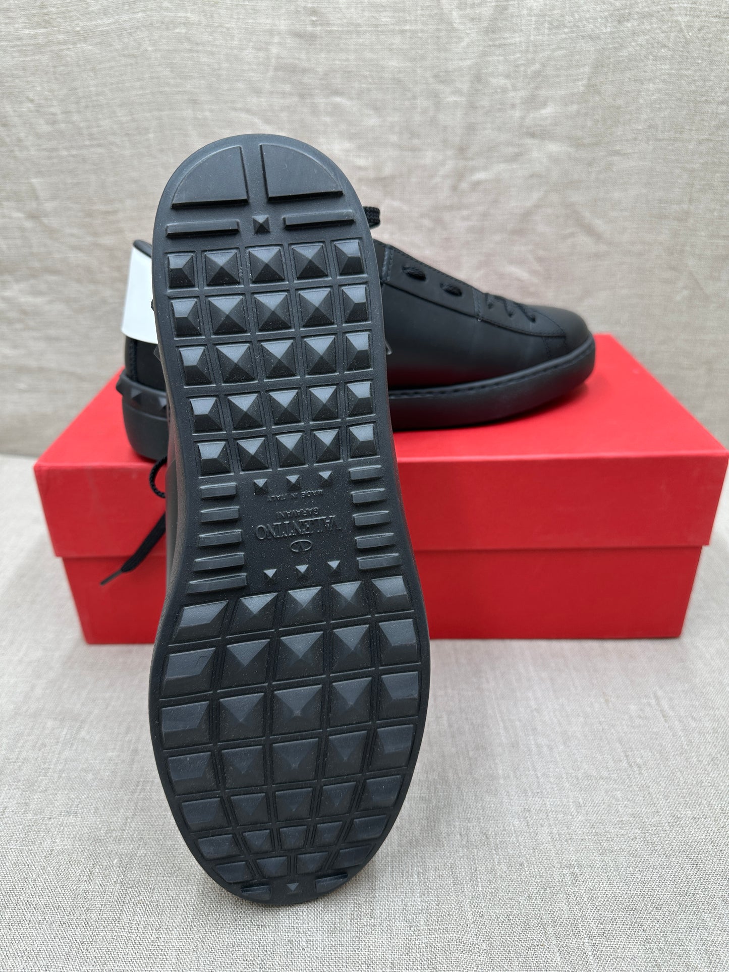 Valentino Garavani sneakers 41