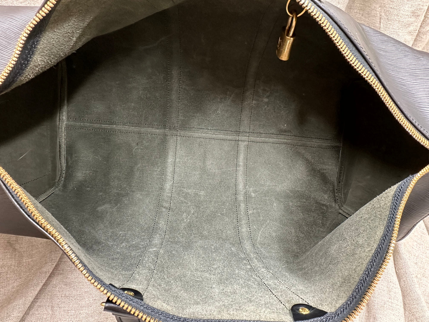Louis Vuitton Keepall EPI 50