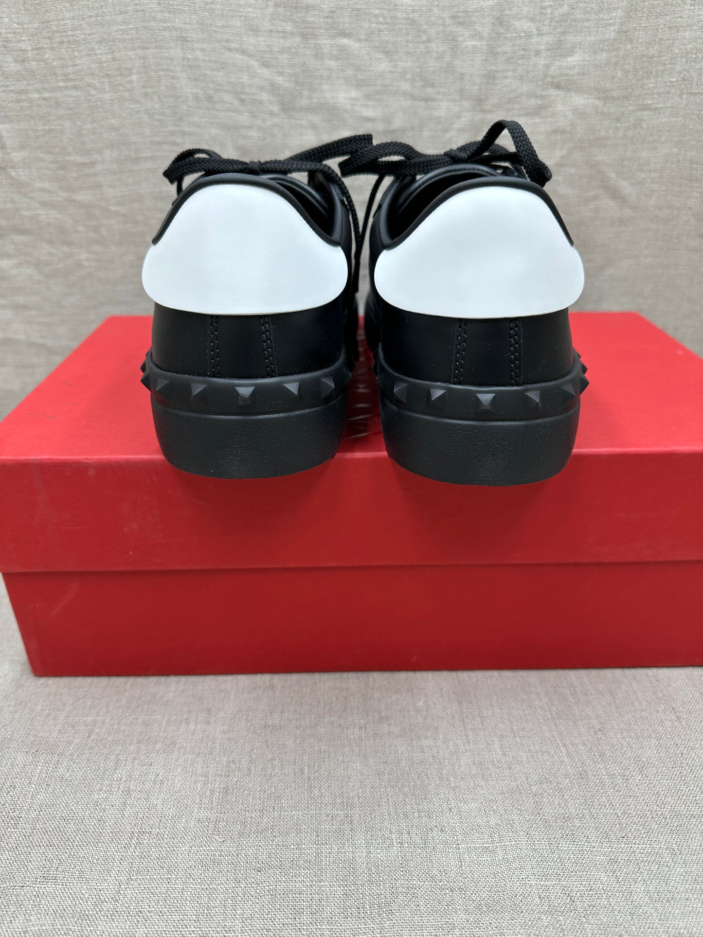 Valentino Garavani sneakers 41