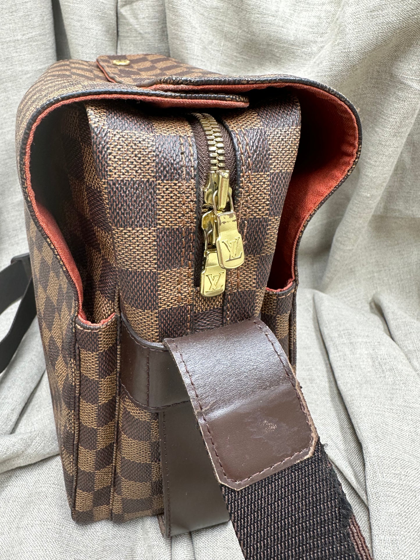 Louis Vuitton Naviglio - unisex