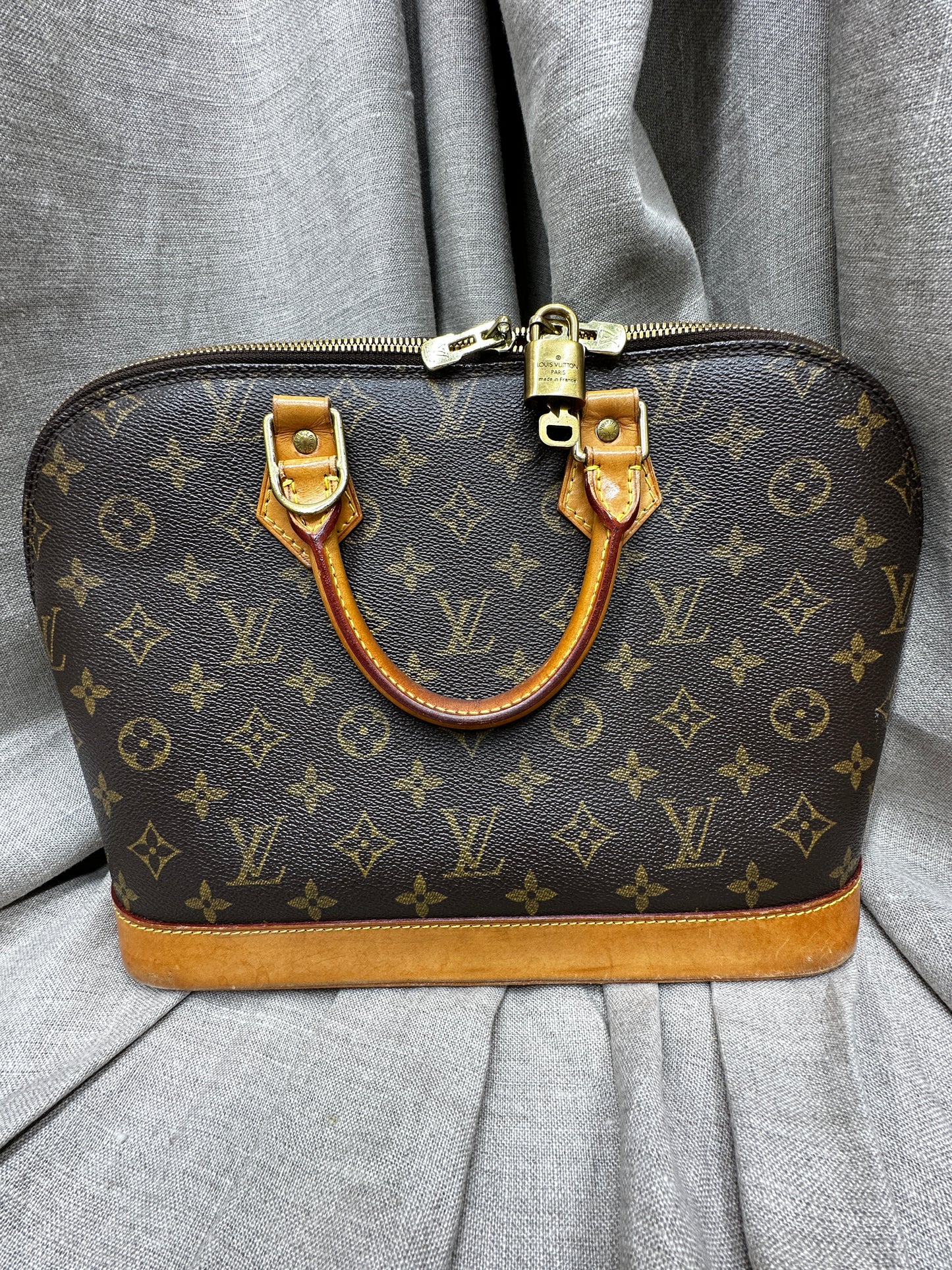 Louis Vuitton Alma MM