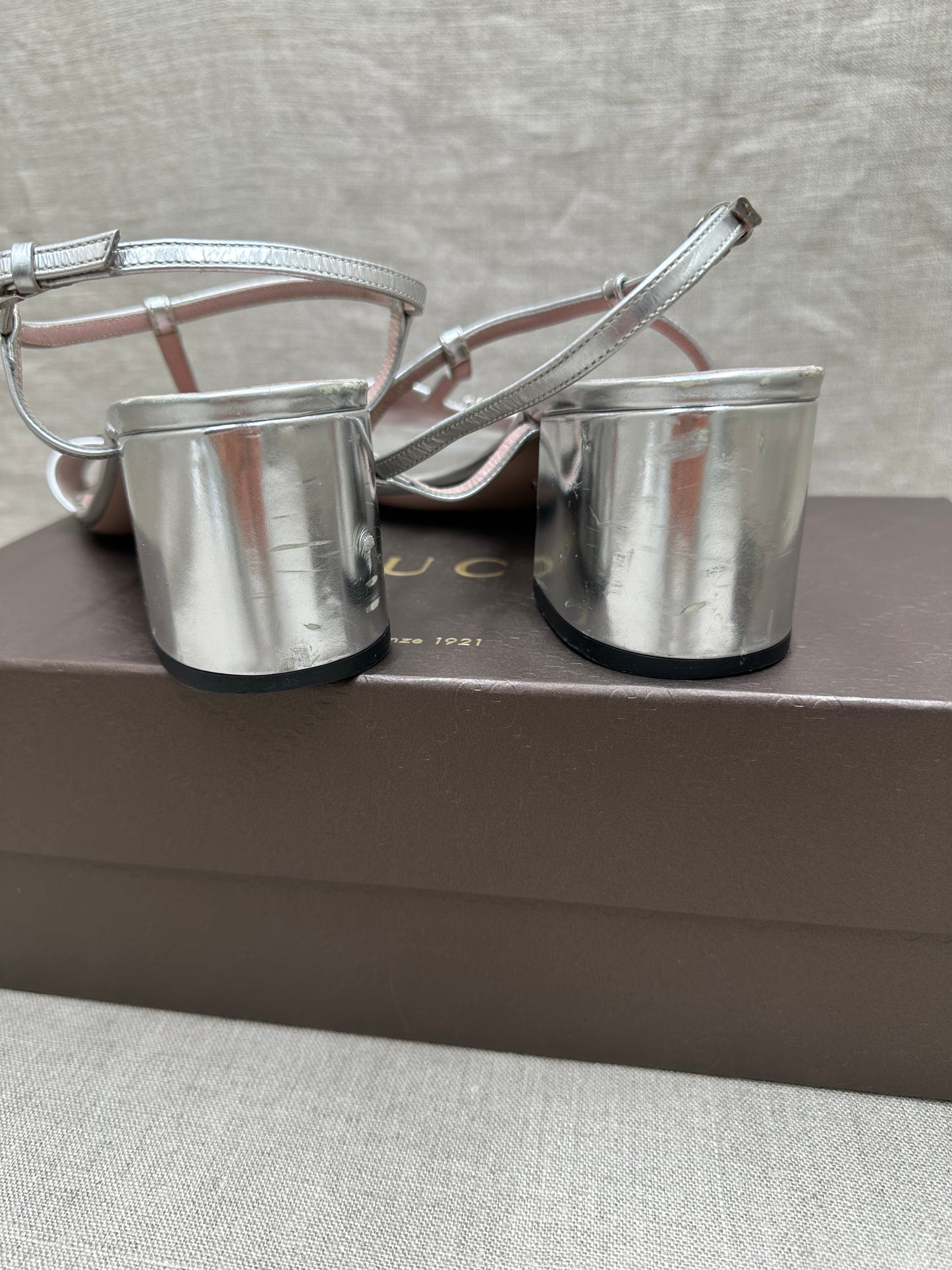 Gucci sandal silver