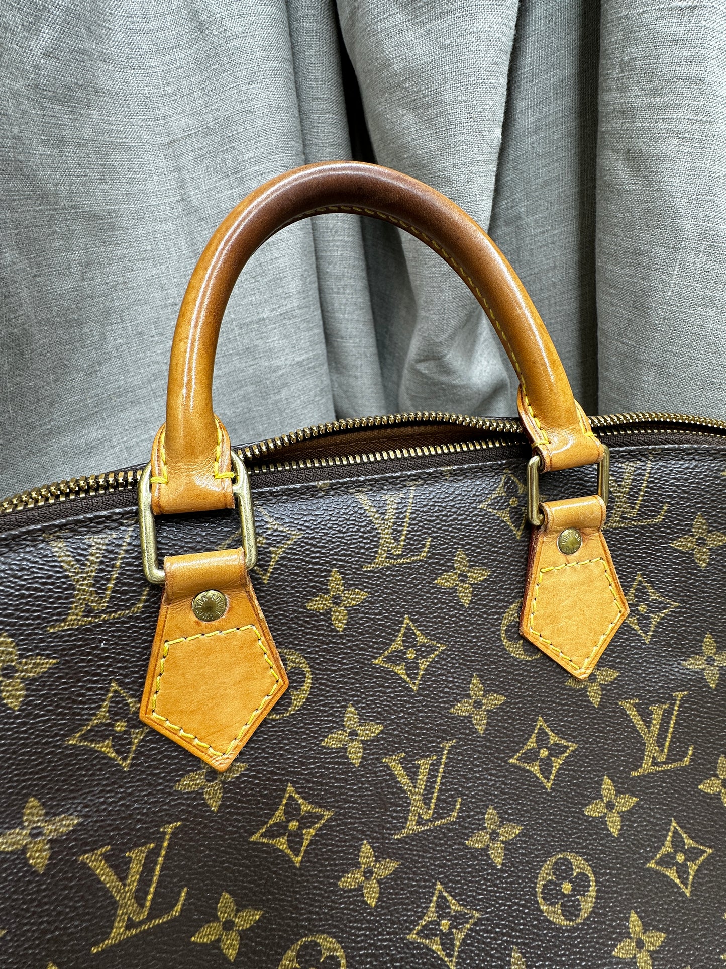 Louis Vuitton Alma MM