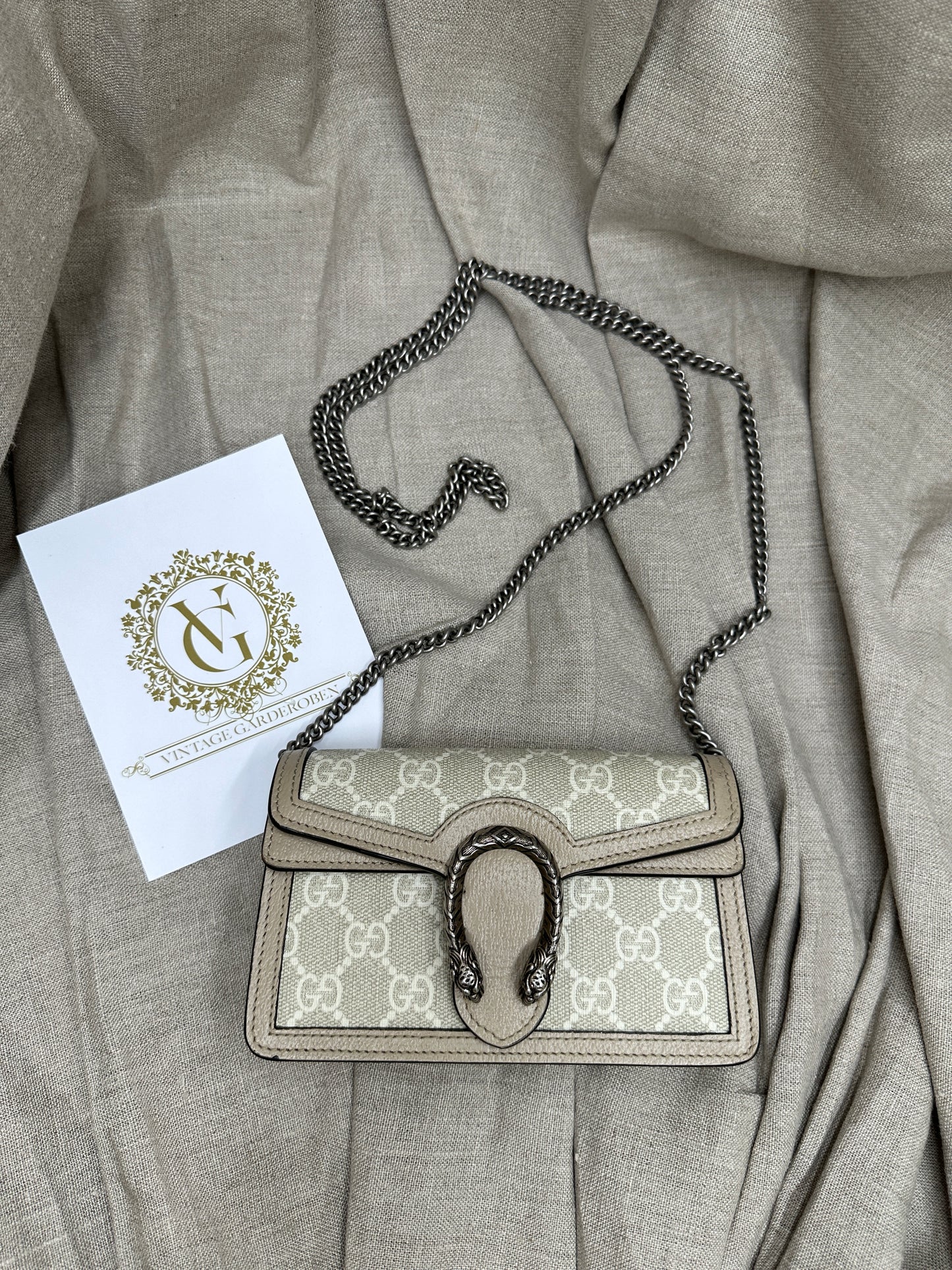 Gucci Dionysus GG super mini bag