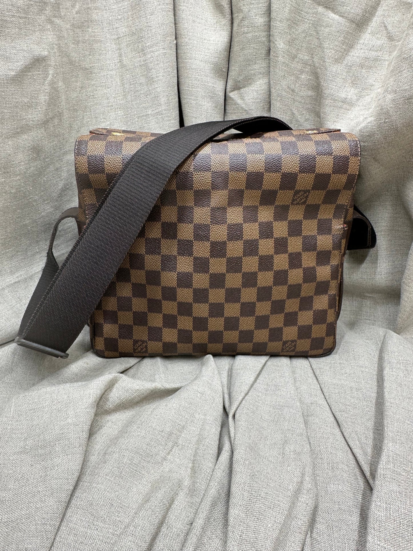 Louis Vuitton Naviglio - unisex