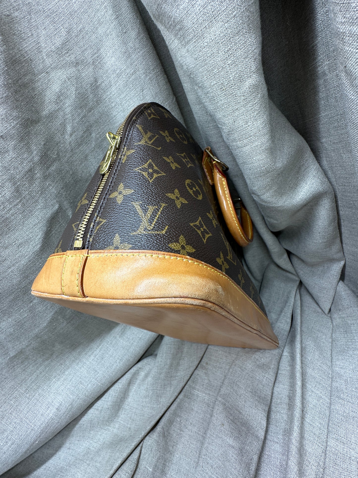 Louis Vuitton Alma MM