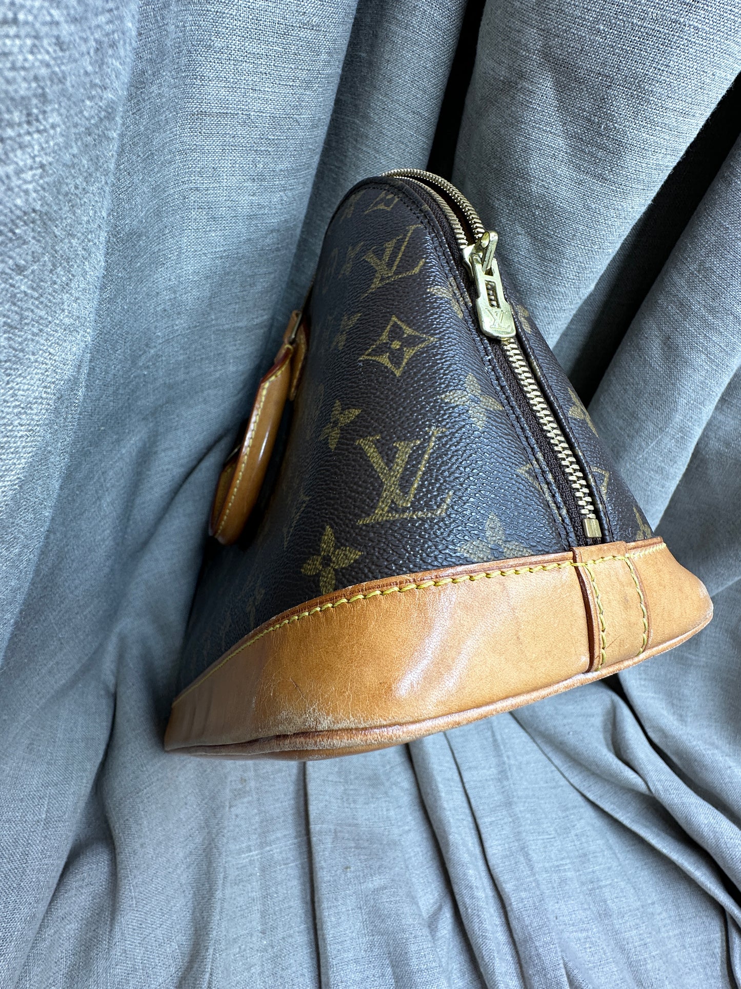 Louis Vuitton Alma MM