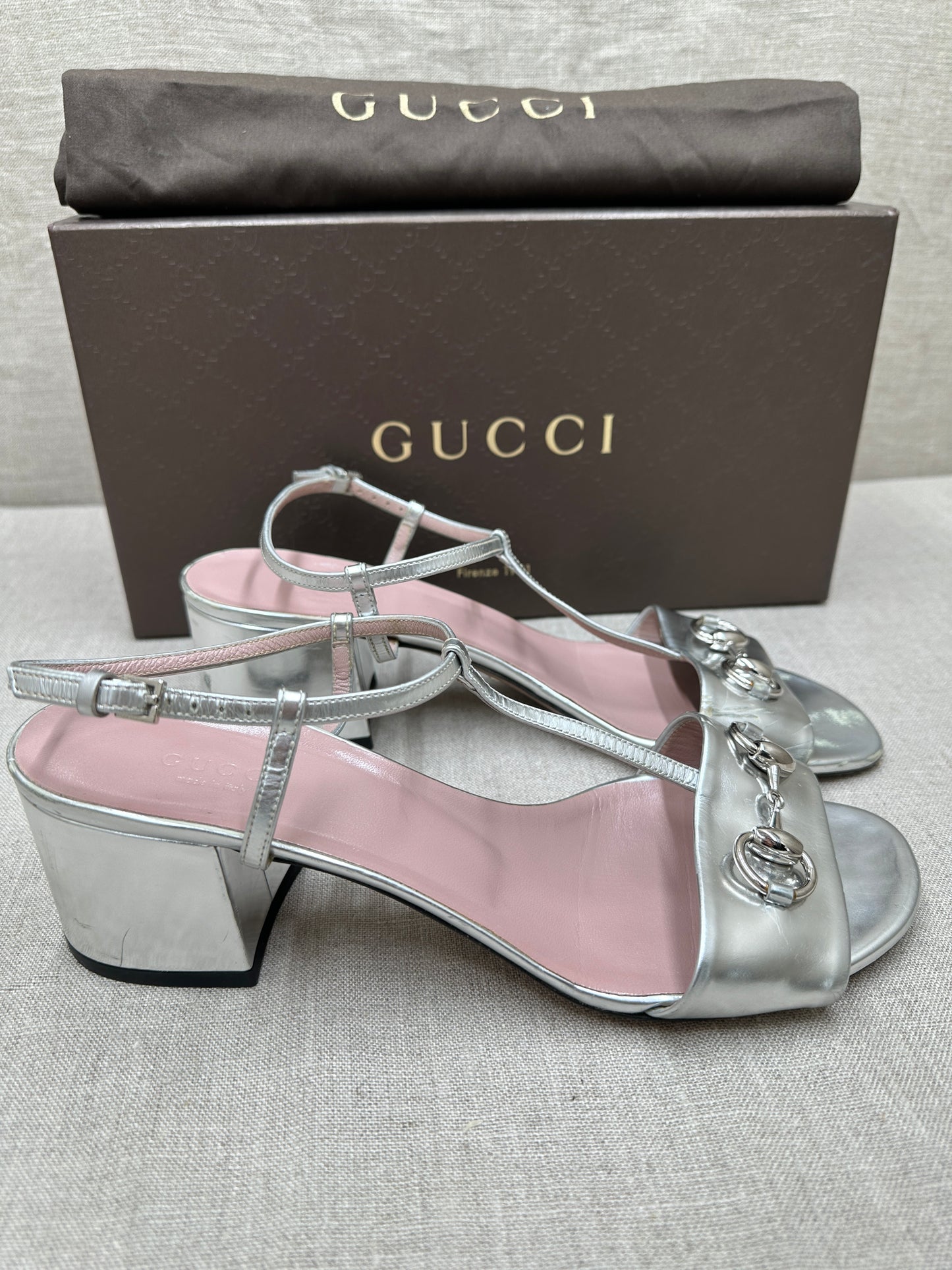 Gucci sandal silver