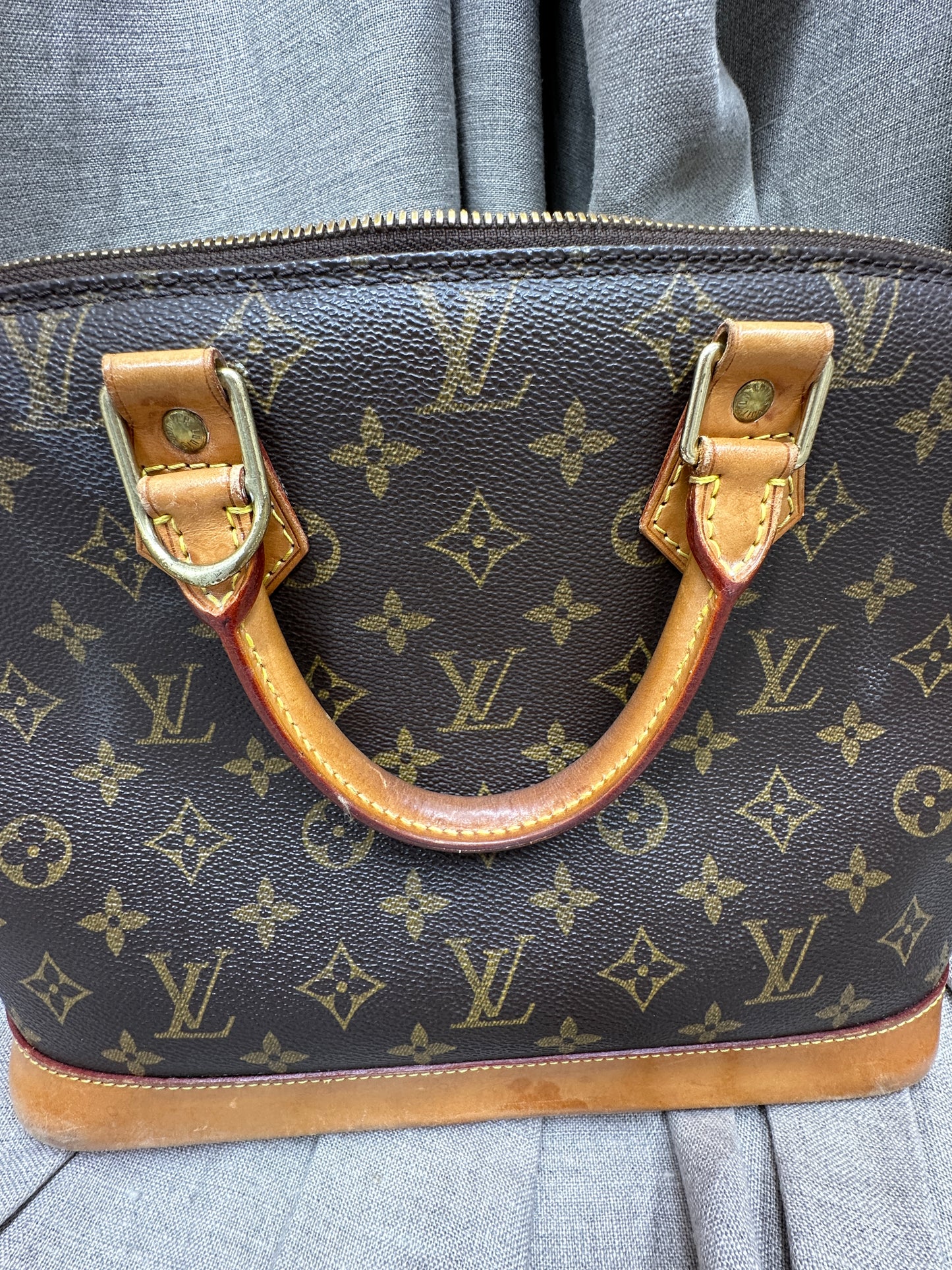 Louis Vuitton Alma MM