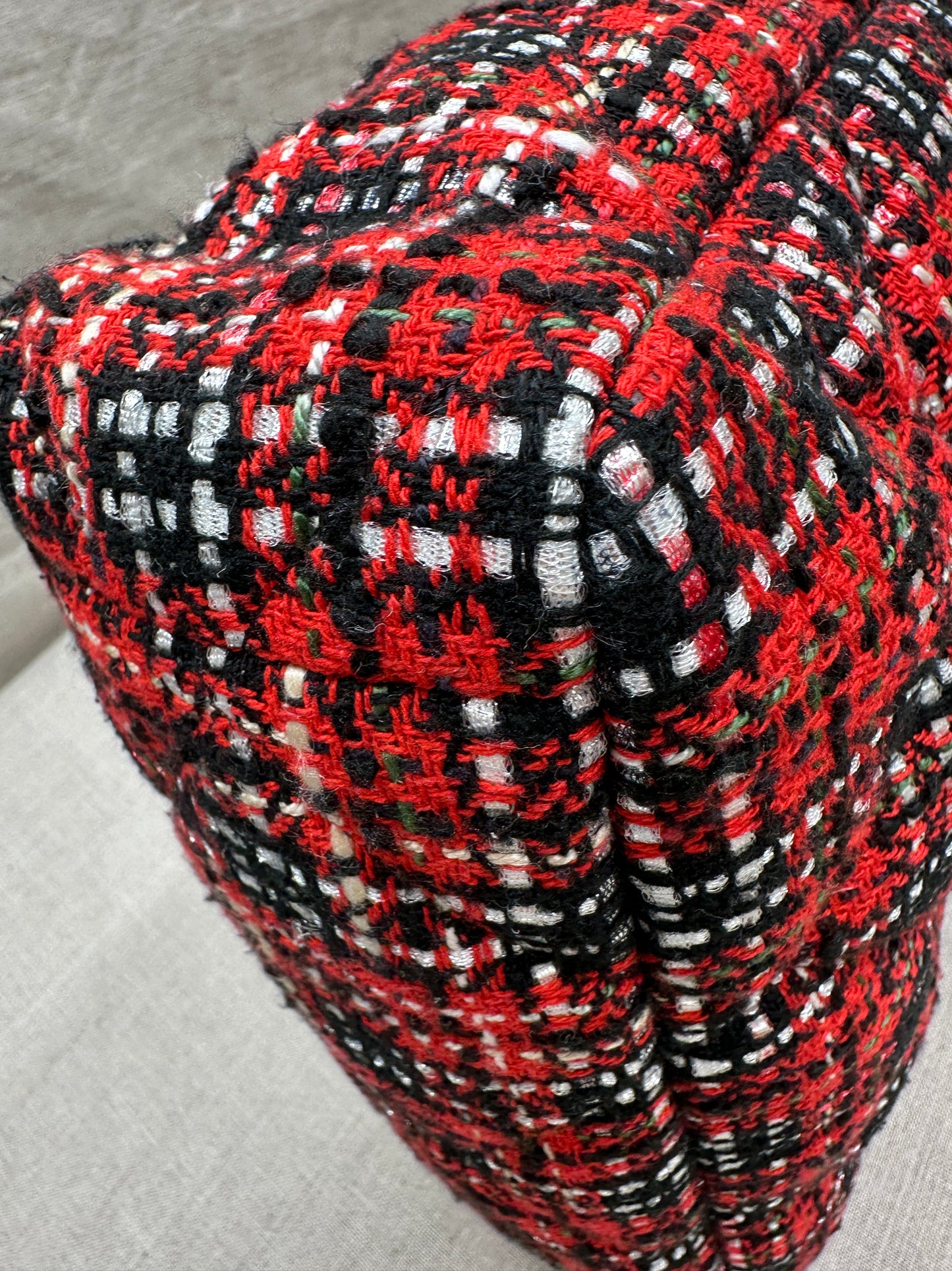 Chanel Maxi 19 tweed