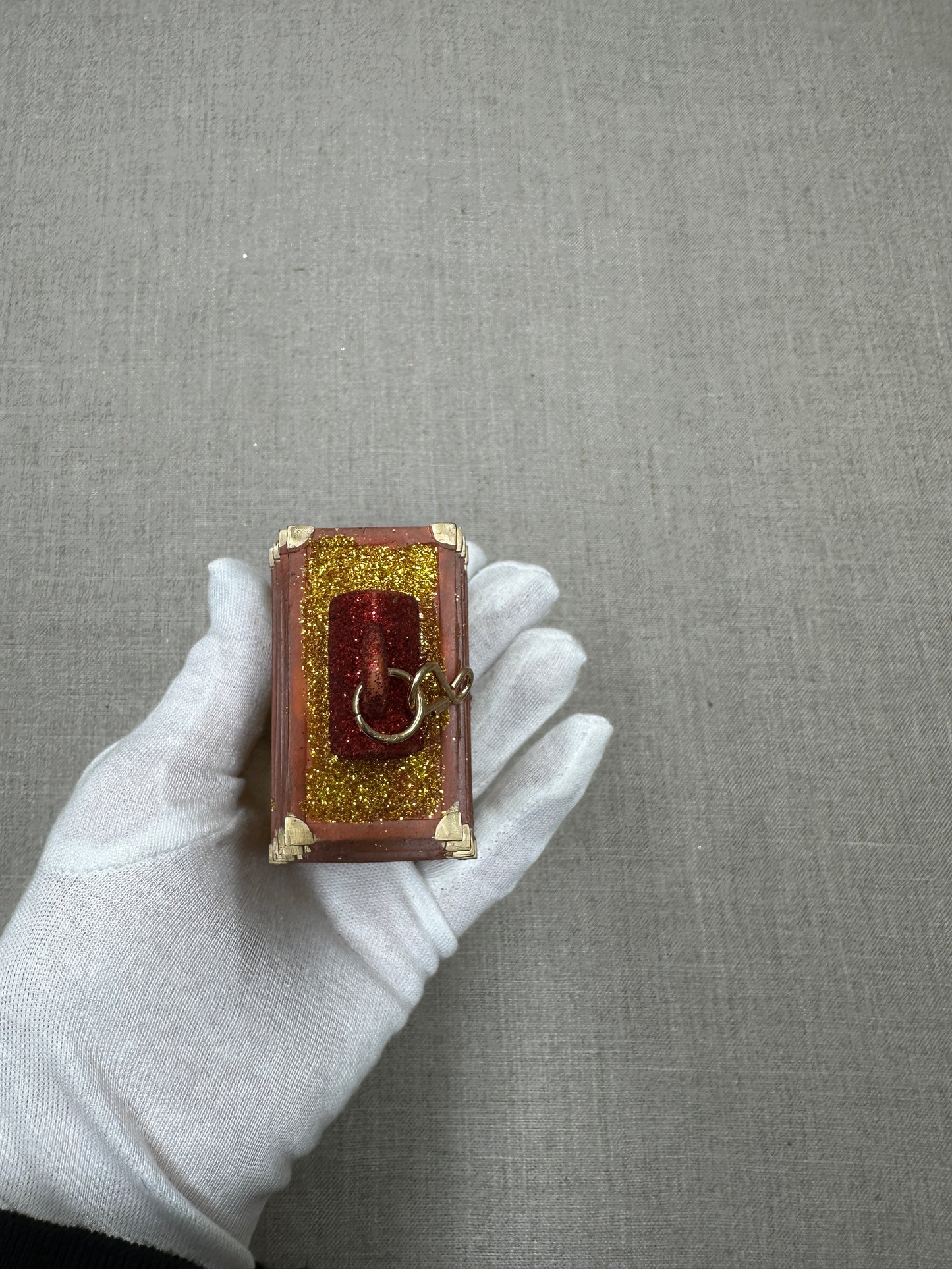 Louis Vuitton julgrans dekoration Koffertar